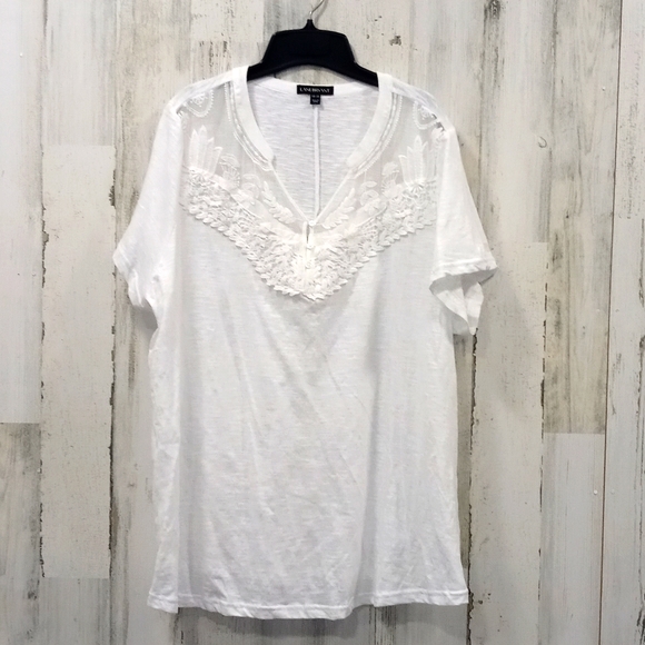 Lane Bryant Tops - 1228 Lane Bryant Short Sleeve Top